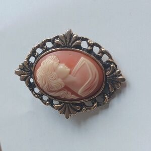 Vintage Peri Goldtone Cameo Pendant Necklace Brooch Combo, no chain